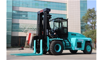 极限工况，何以举重若“轻”？威盛大吨位叉车定义重载新标准